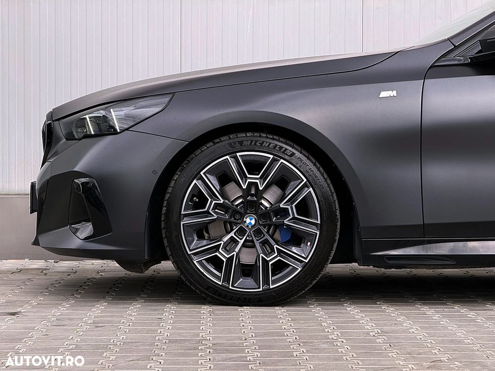 BMW Seria 5 520d xDrive AT MHEV - 41