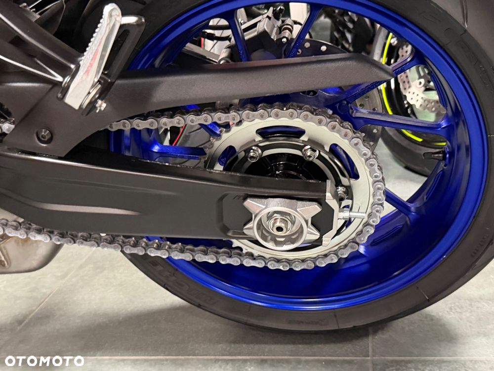 Yamaha MT - 33