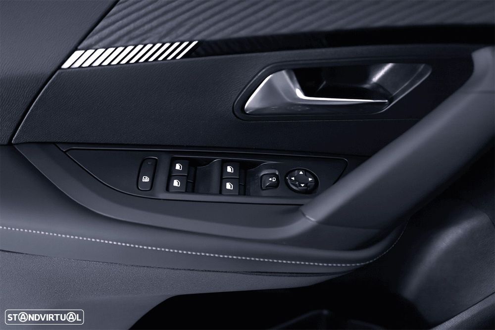 Peugeot 2008 1.2 Hybrid Allure e-DCS6 - 42