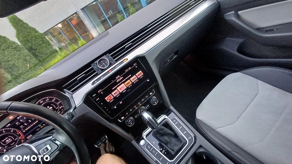 Volkswagen Arteon 2.0 TSI Essence DSG - 12