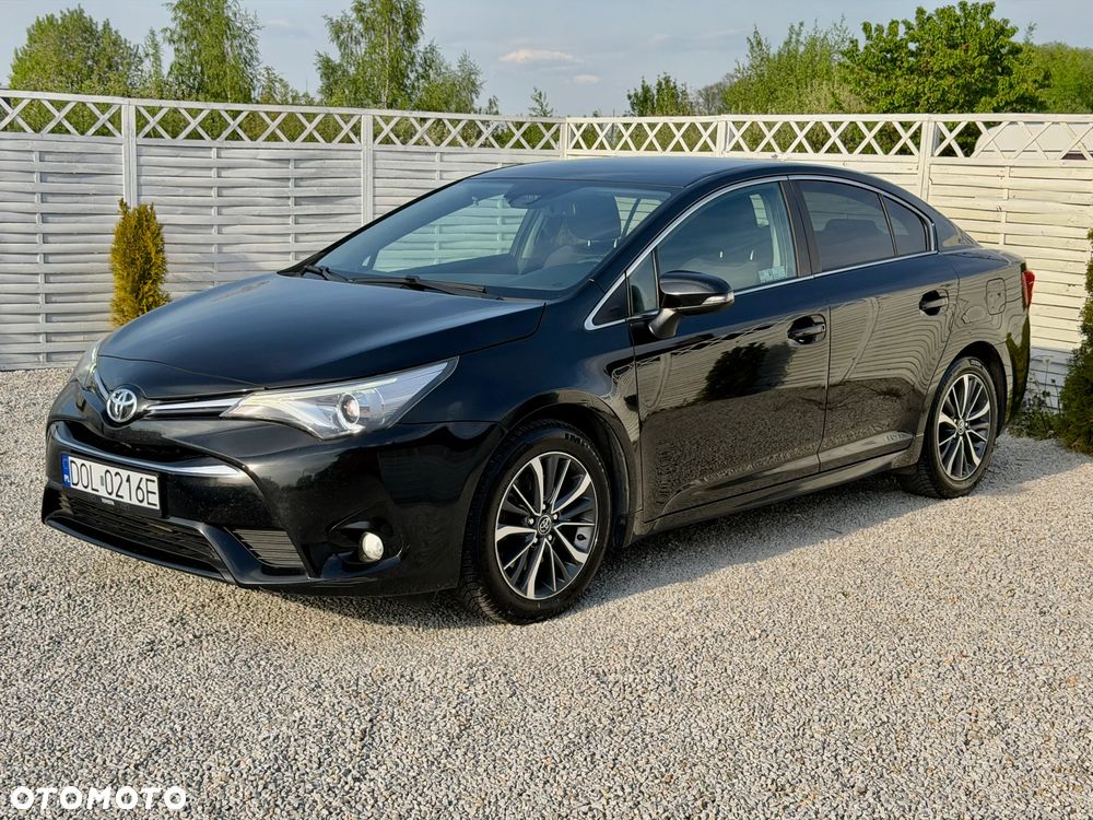 Toyota Avensis 2.0 D-4D Premium - 1