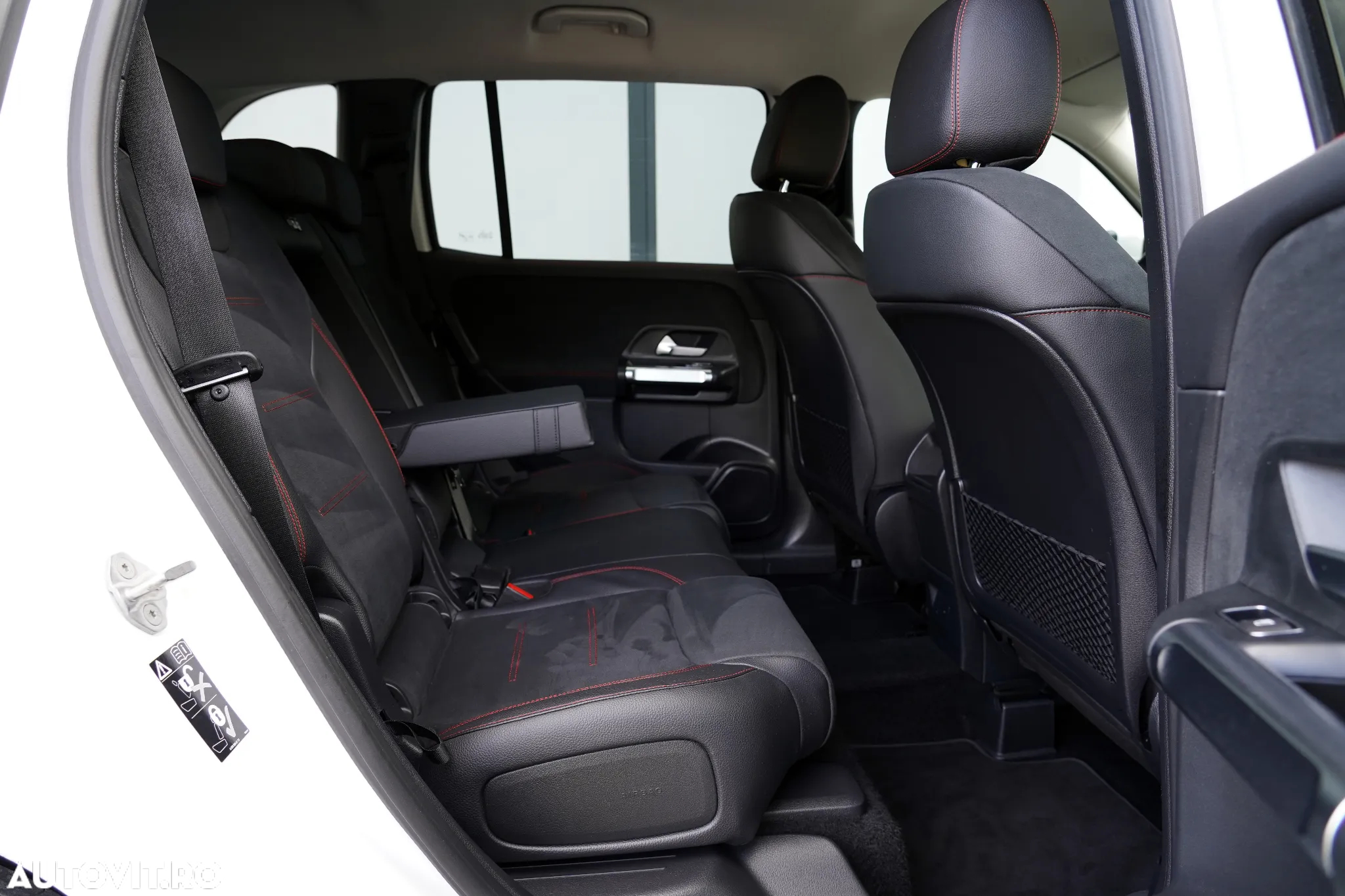 Mercedes-Benz GLB 200 d 8G-DCT AMG Line - 7