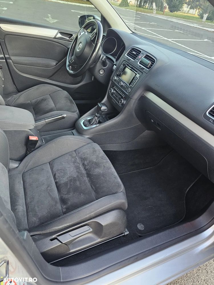 Volkswagen Golf 1.6 TDI DPF DSG Comfortline - 3