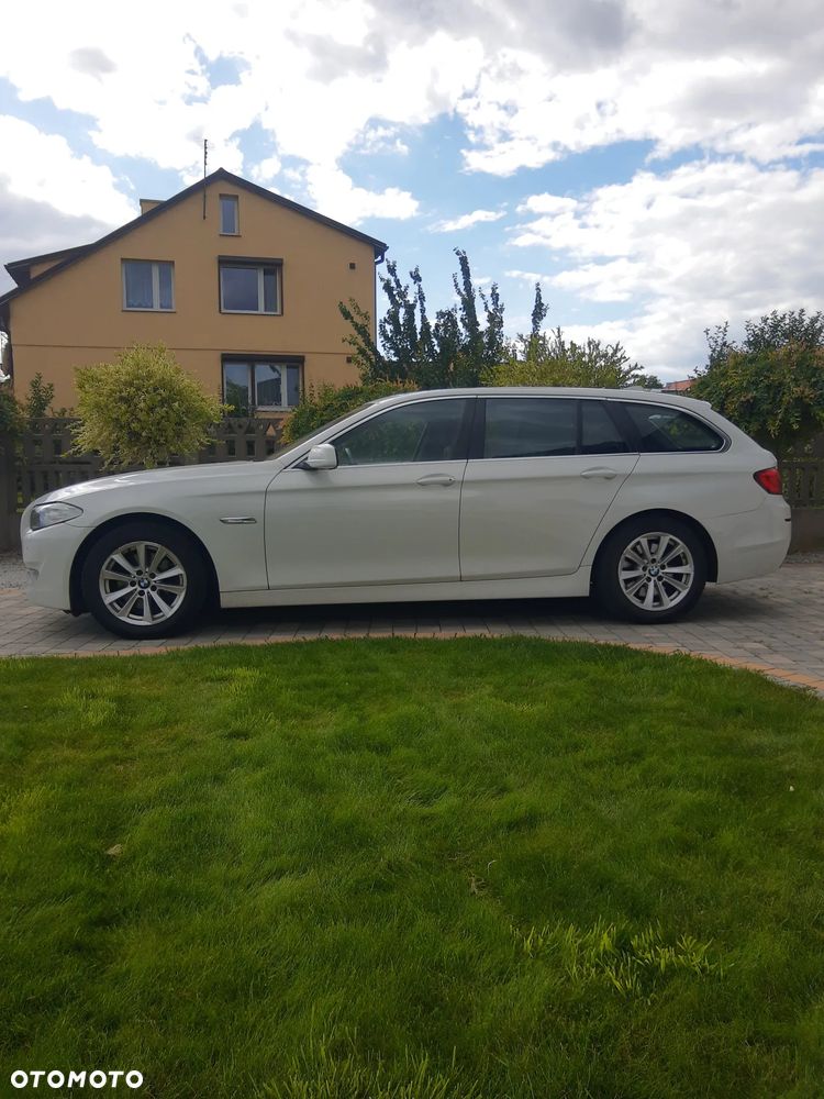 BMW Seria 5 520d - 7