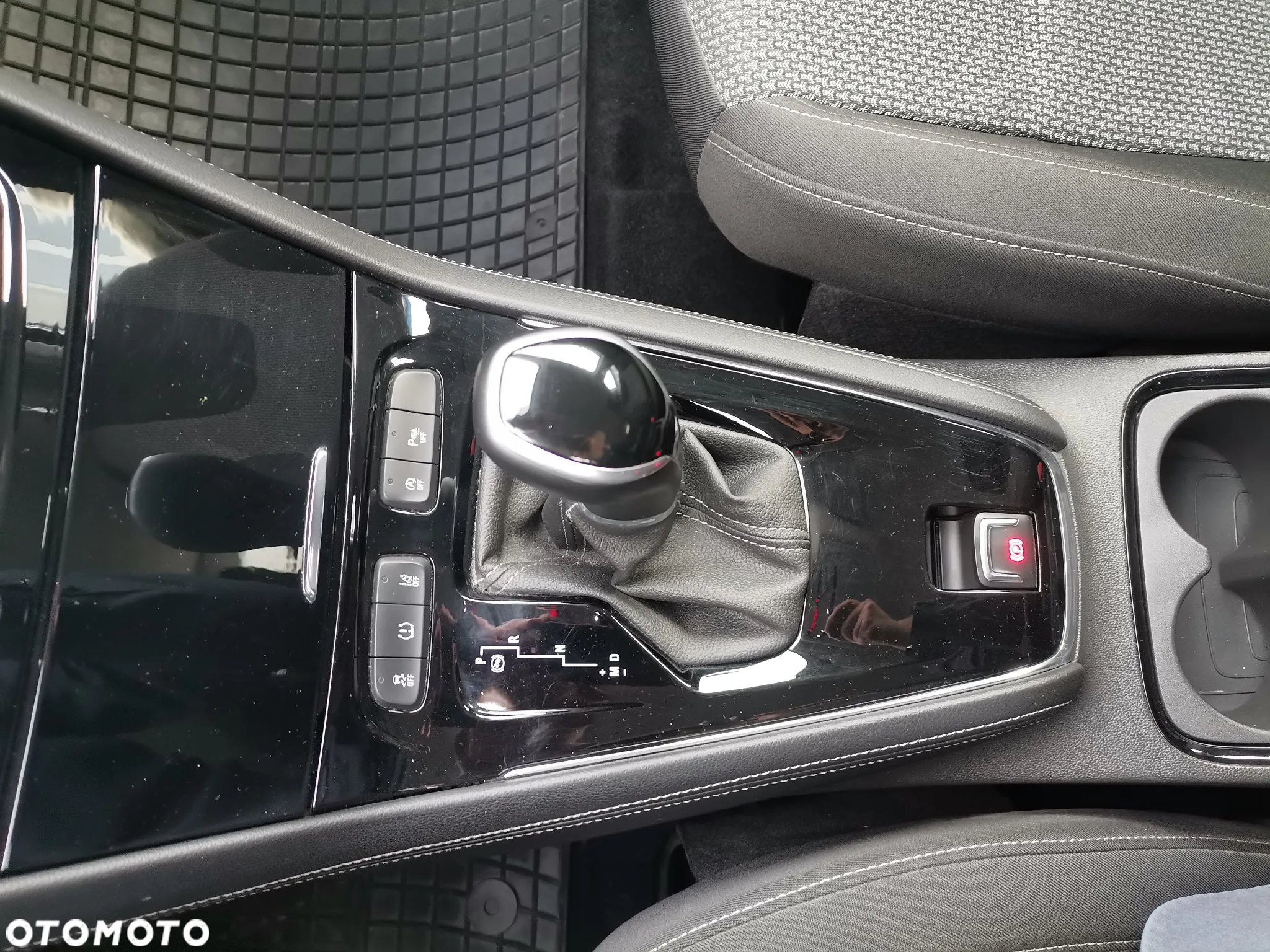 Opel Grandland X 1.2 T GPF Enjoy S&S - 30
