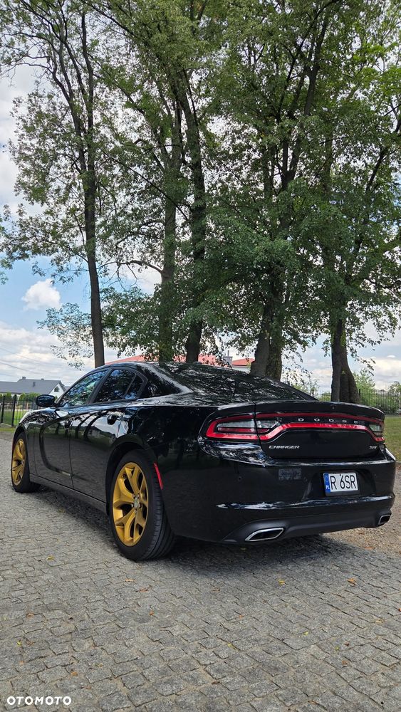 Dodge Charger - 6
