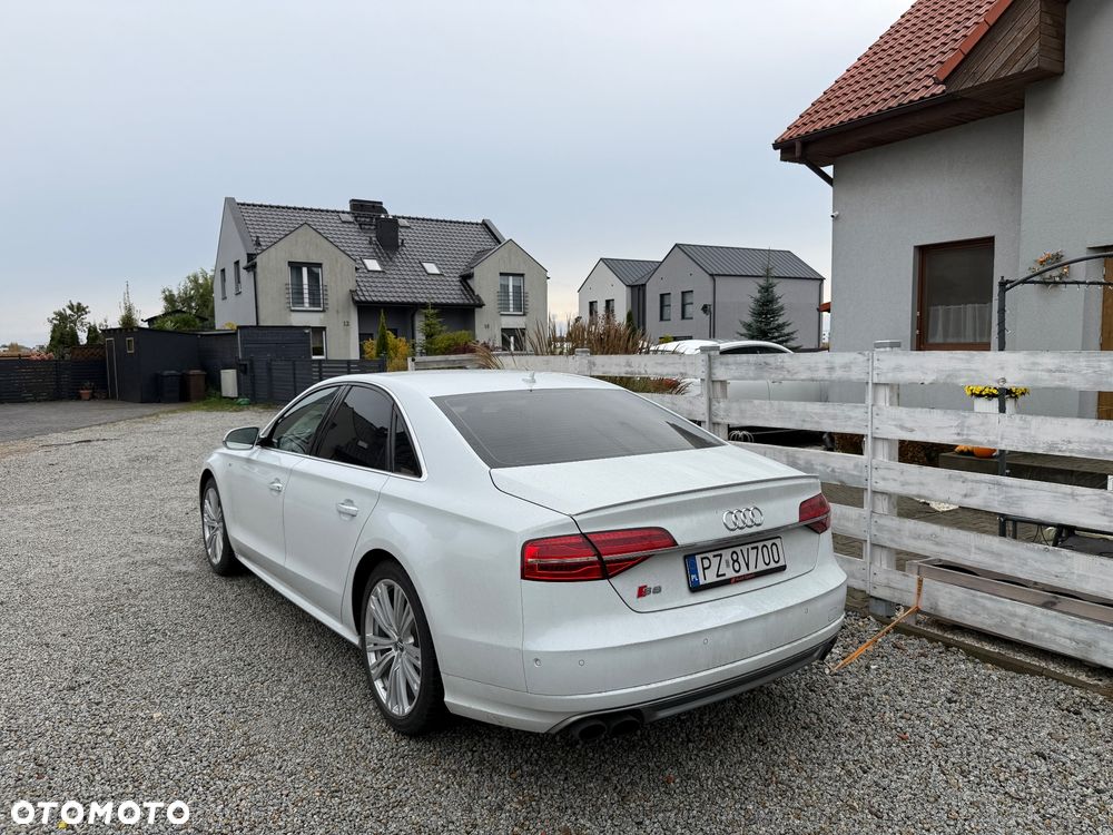 Audi S8 Plus 4.0 TFSI Quattro - 3