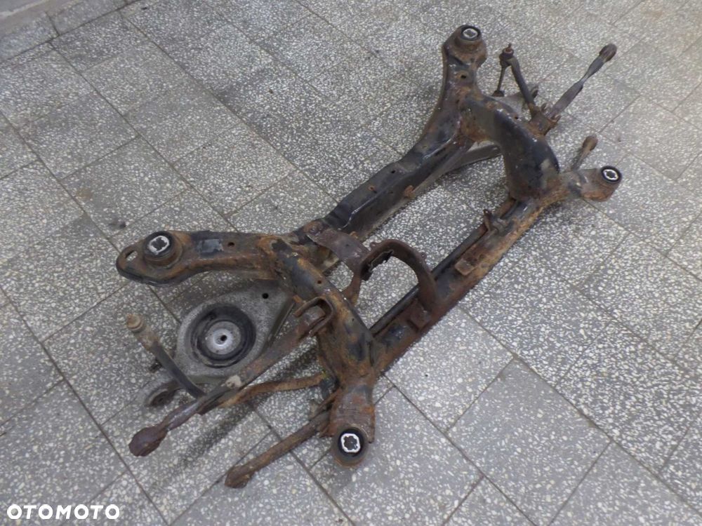 VOLVO V70 III 07-14 WOZEK BELKA SANKI ZAWIESZENIA TYL - 3