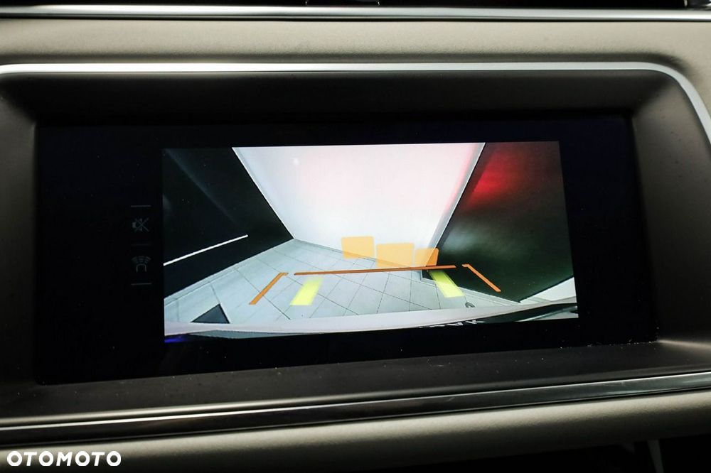 Land Rover Range Rover Evoque - 22