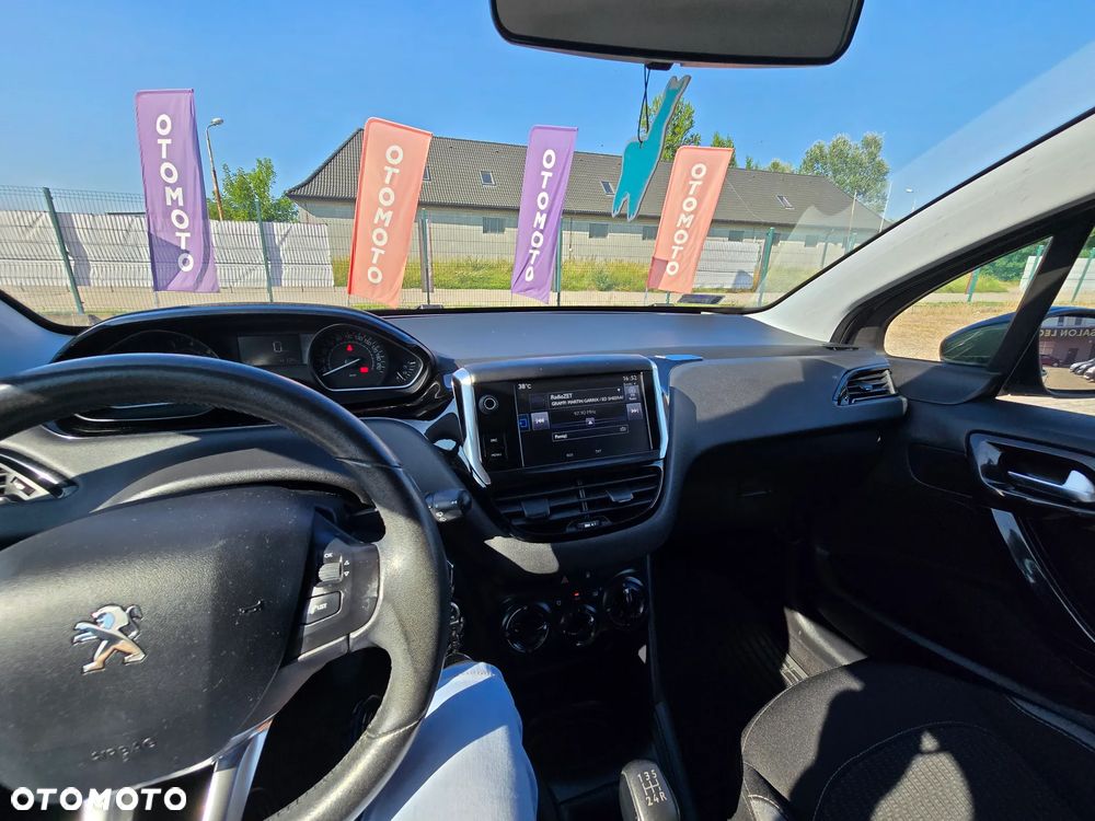 Peugeot 208 1.2 PureTech Style - 30