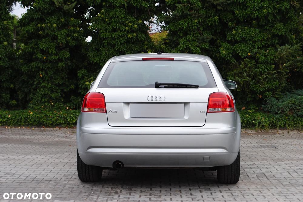 Audi A3 1.6 Limited Edition - 5