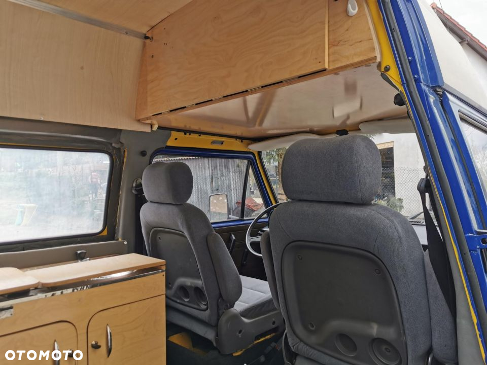 Volkswagen Transporter D 253 2B2 - 16