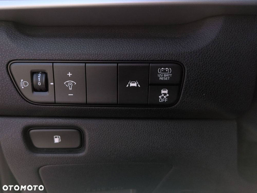 Kia Niro 1.6 GDI Hybrid M - 18