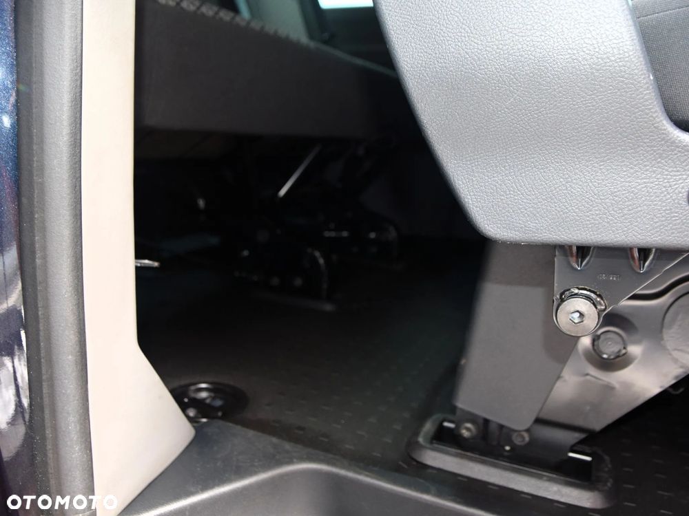 Volkswagen Caravelle 2.0 TDI L1 Trendline Mixt - 30