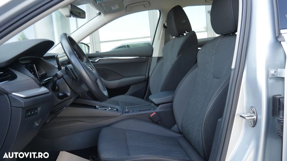 Skoda Octavia 2.0 TDI STYLE DSG - 4