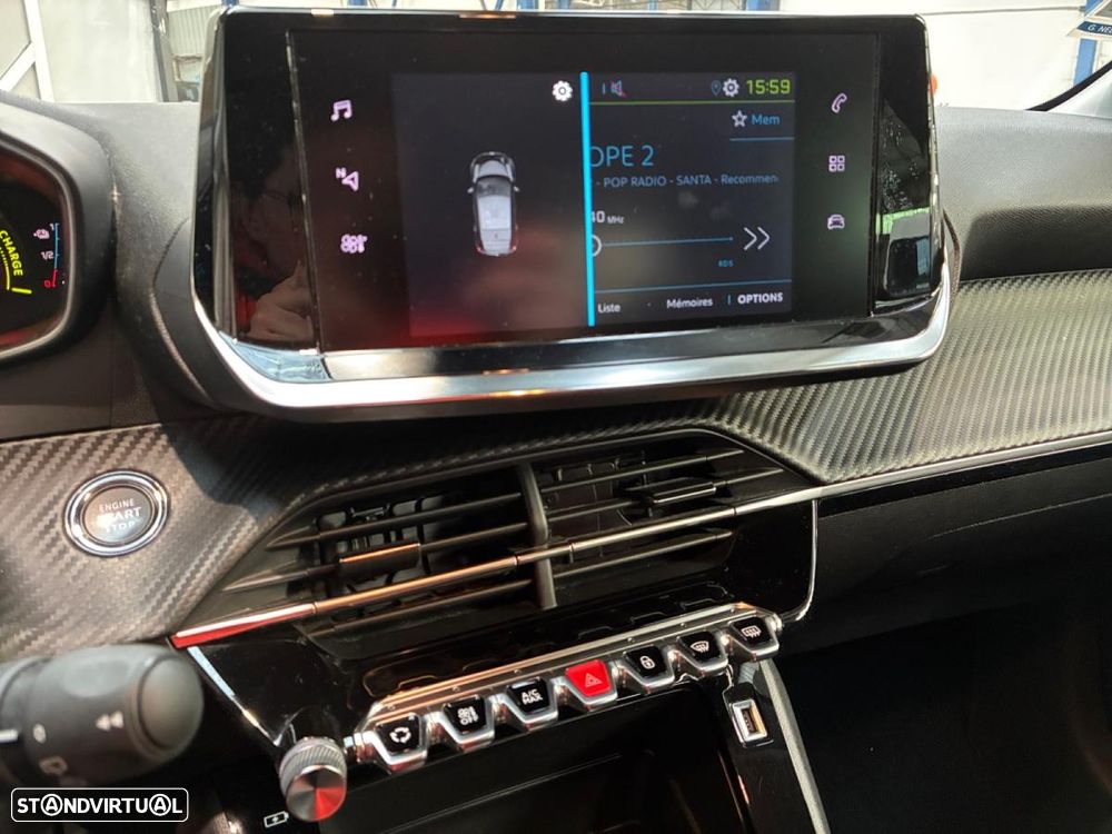 Peugeot e-208 Active Pack - 11