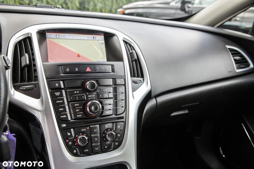 Opel Astra 1.6 Turbo Cosmo - 21