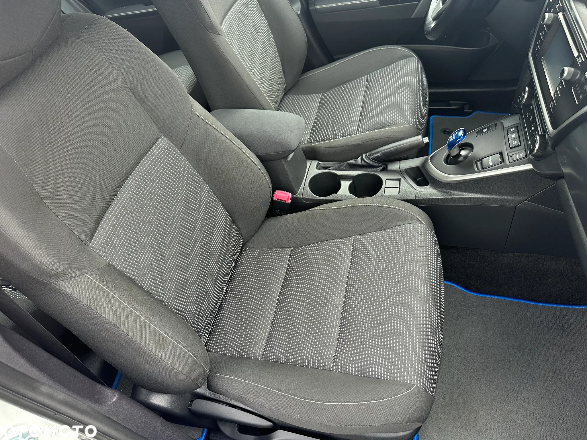 Toyota Auris 1.8 VVT-i Hybrid Automatik Touring Sports Executive - 37