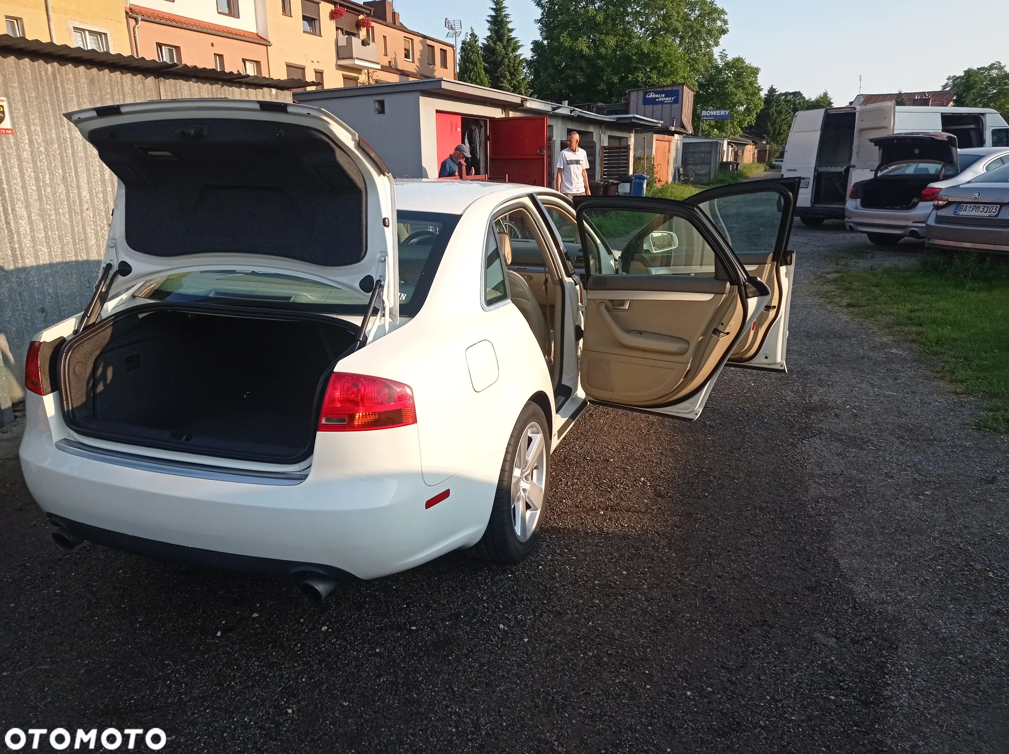Audi A4 2.0 T FSI quattro tiptronic - 18