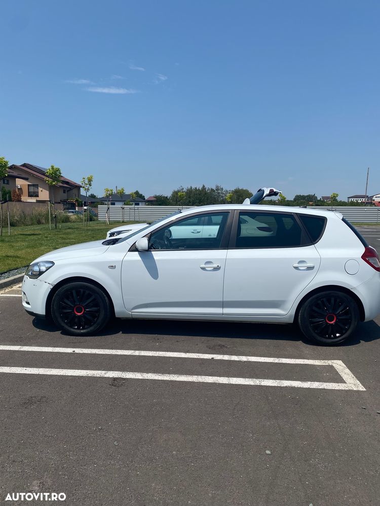 Kia Ceed 1.6 CRDi 115 Automatik Spirit - 7