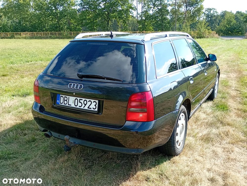 Audi A4 Avant - 4
