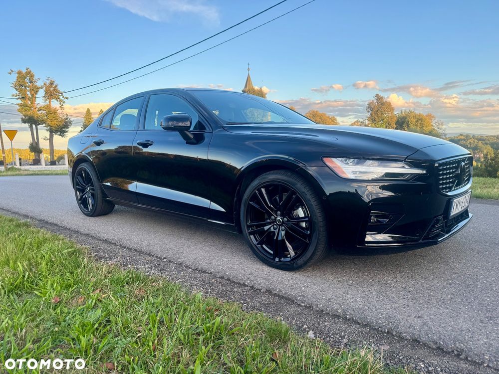 Volvo S60 B5 B AWD Plus Dark - 3