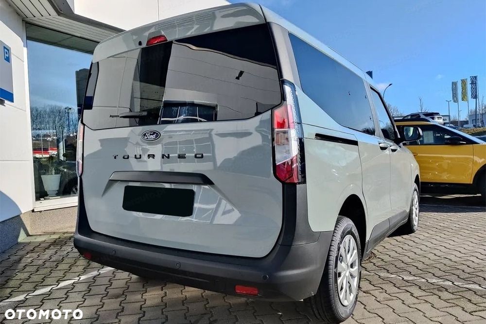 Ford Tourneo Courier - 7