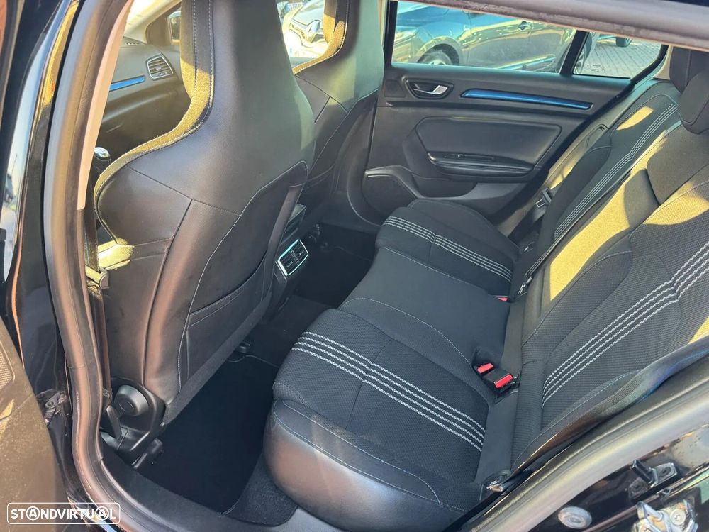Renault Mégane Sport Tourer 1.5 Blue dCi GT Line - 23