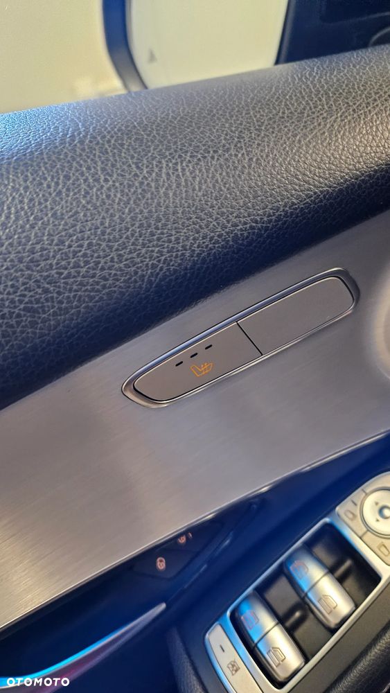 Mercedes-Benz GLC 250 4Matic 9G-TRONIC AMG Line - 36