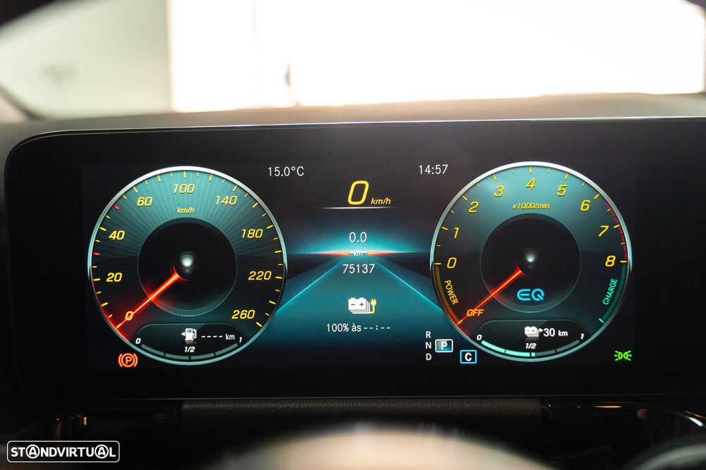 Mercedes-Benz GLA 250 e 8G-DCT AMG Line - 11