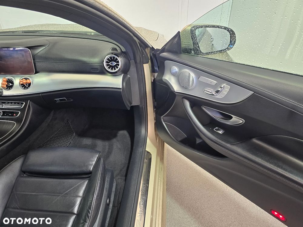 Mercedes-Benz Klasa E 200 Coupe 9G-TRONIC AMG Line - 15