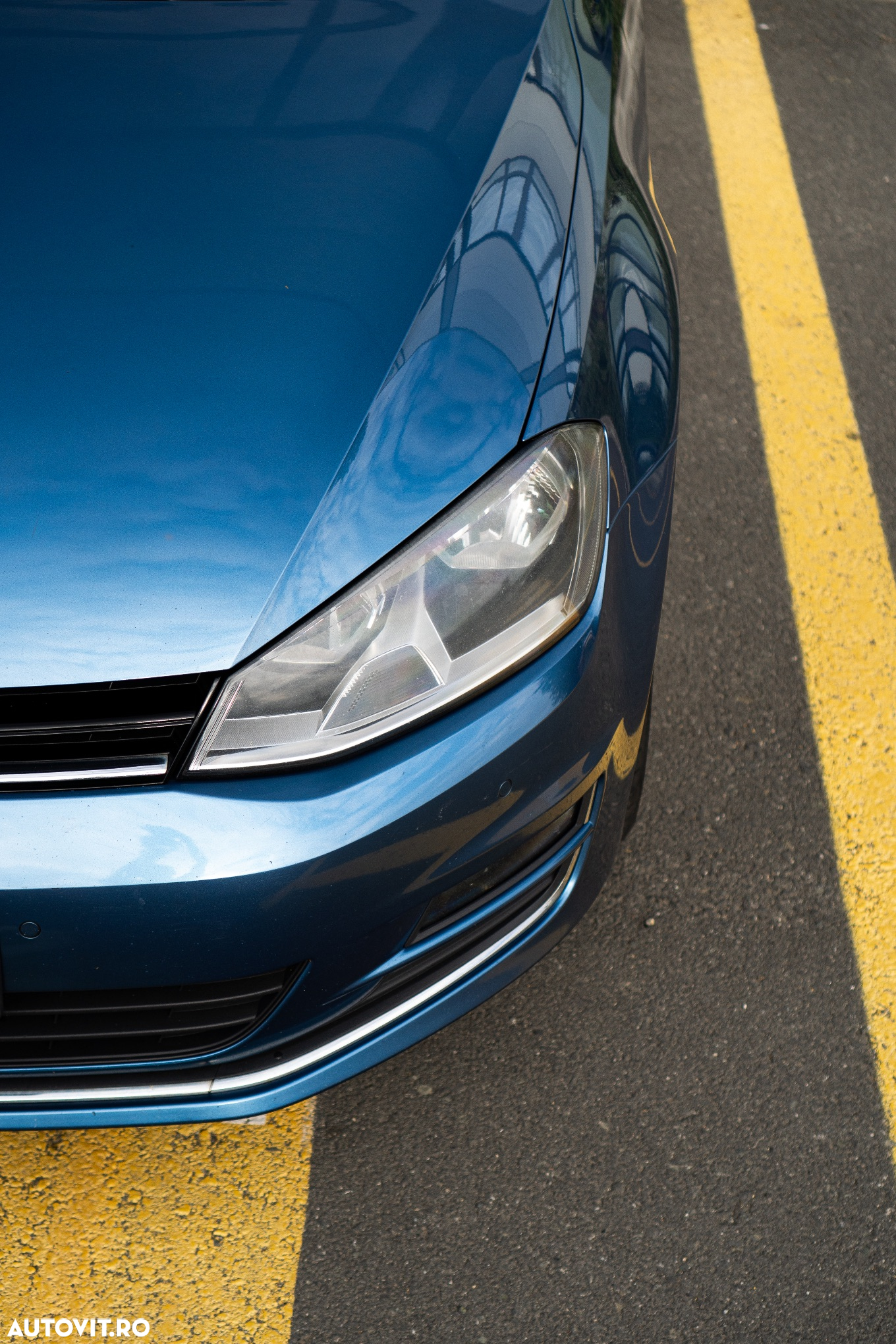 Volkswagen Golf 1.6 TDI DPF BlueMotion Technology Highline - 18