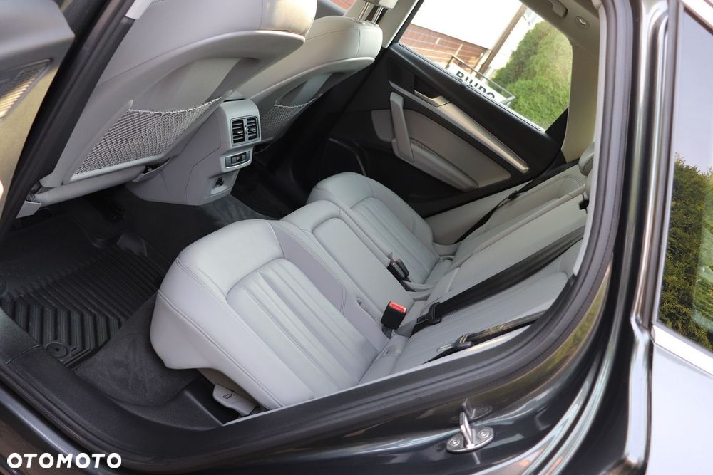 Audi Q5 40 TDI quattro S tronic S line - 28