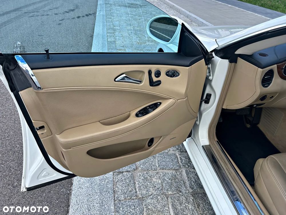 Mercedes-Benz CLS 500 - 15