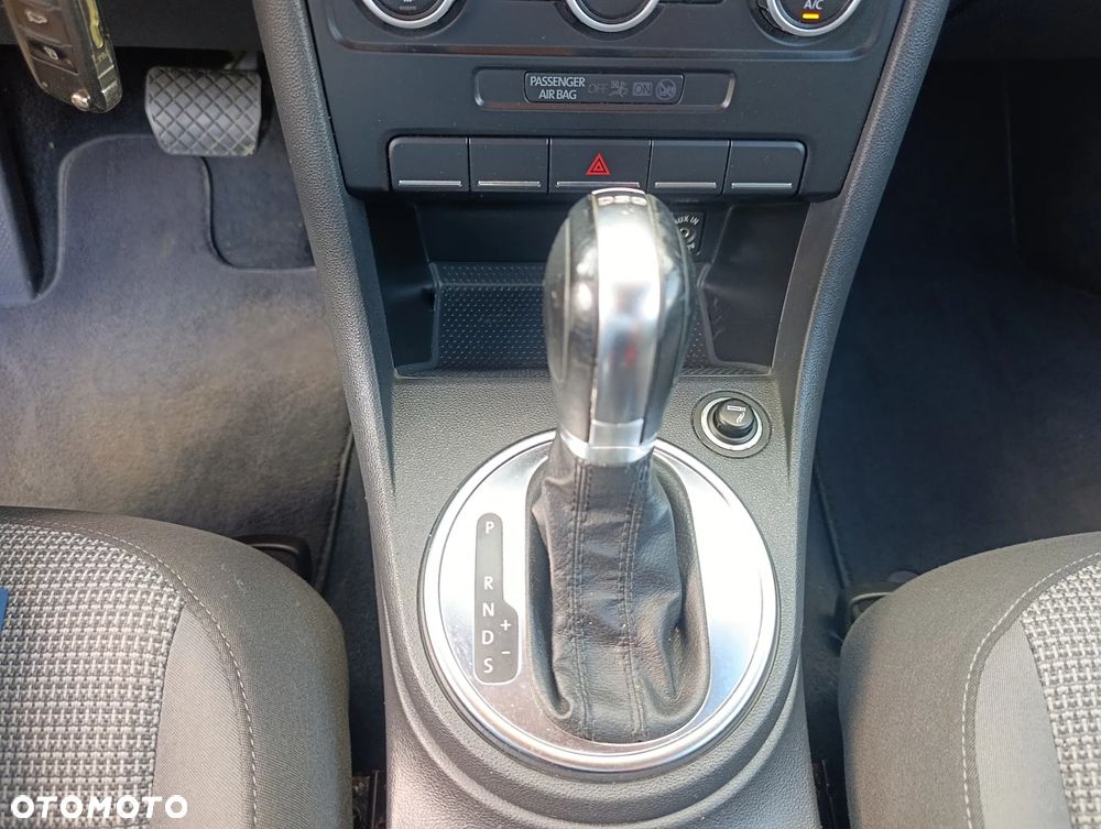 Volkswagen Beetle 1.6 TDI DPF DSG Blue Motion Technologie Exclusive Design - 21