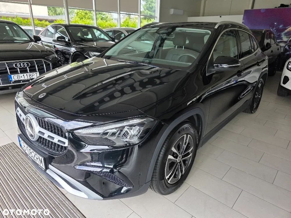 Mercedes-Benz GLA 200 Style - 4