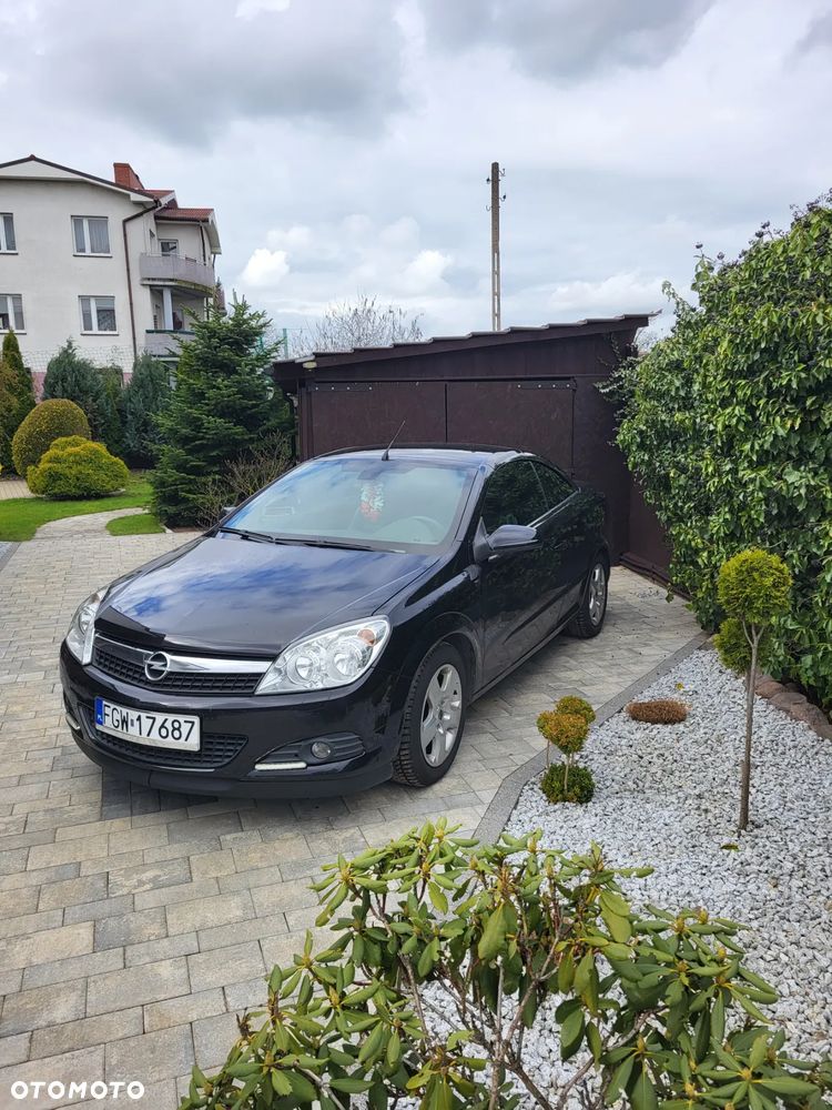 Opel Astra GTC 1.6 Turbo Edition - 9