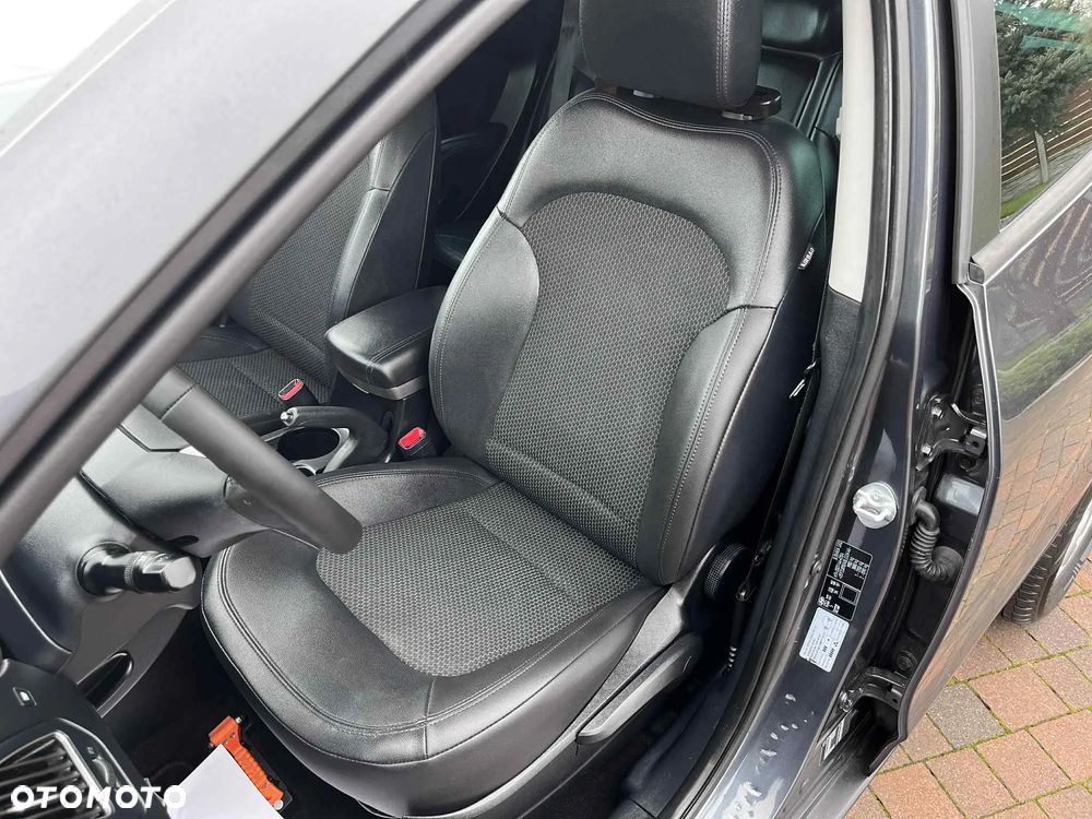 Hyundai ix35 2.0 2WD Comfort - 11
