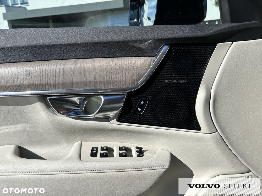 Volvo V90 Cross Country - 22