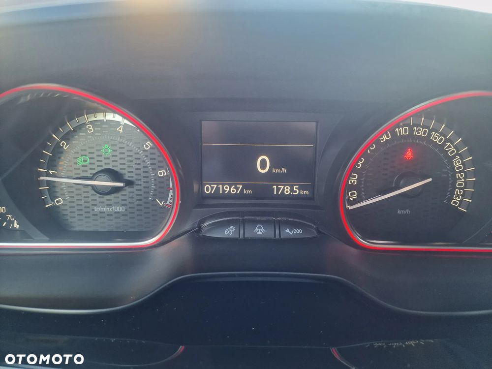 Peugeot 208 THP STOP & START GTi by Sport - 35