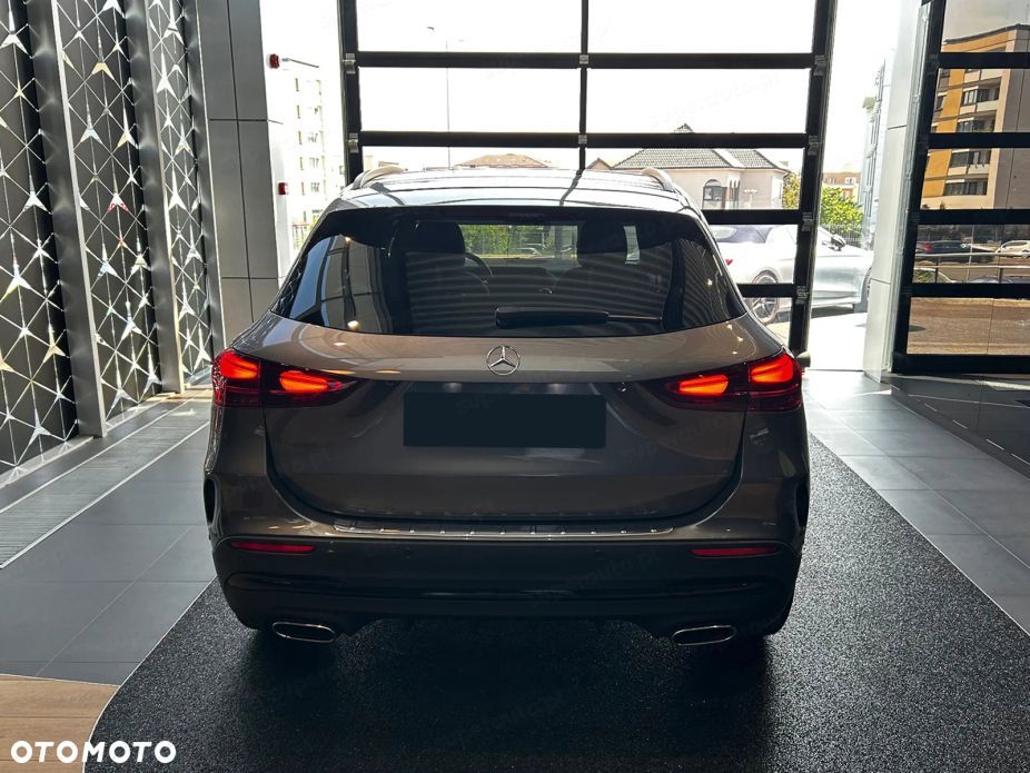 Mercedes-Benz GLA 200 AMG Line - 5