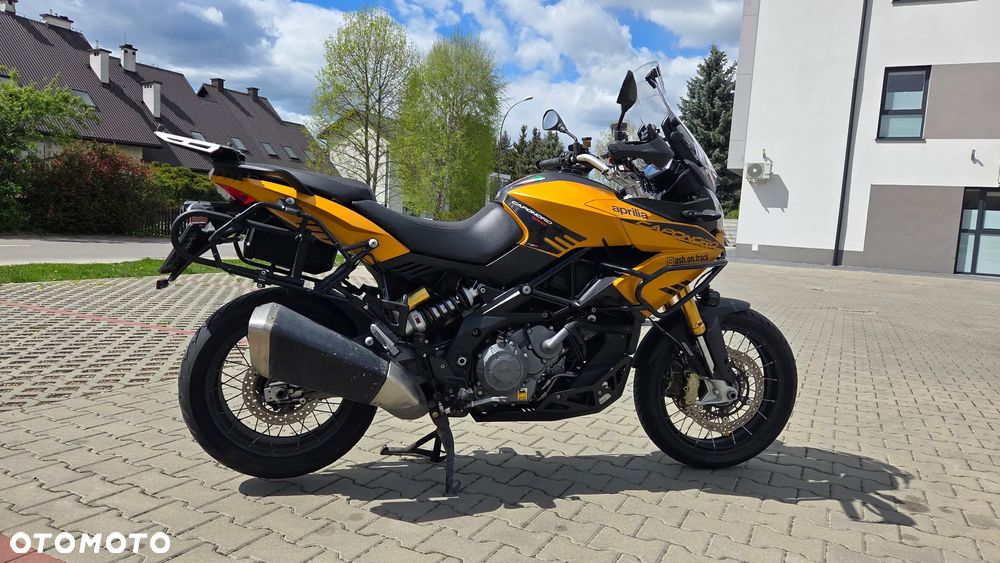 Aprilia Caponord - 8