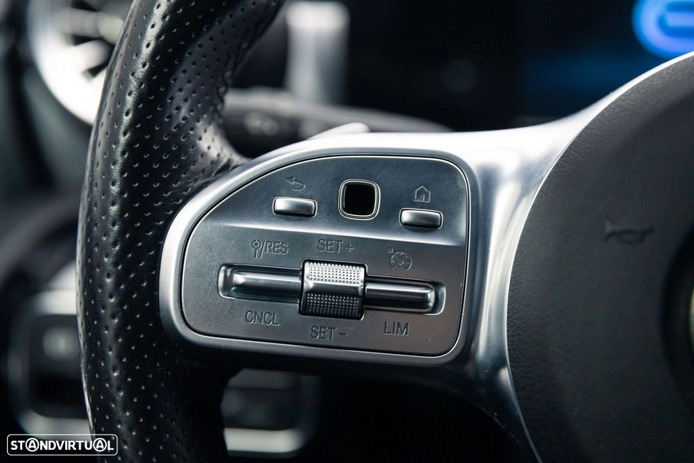 Mercedes-Benz A 250 e AMG Line - 27