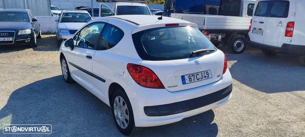 Peugeot 207 1.4 HDI VAN - 4