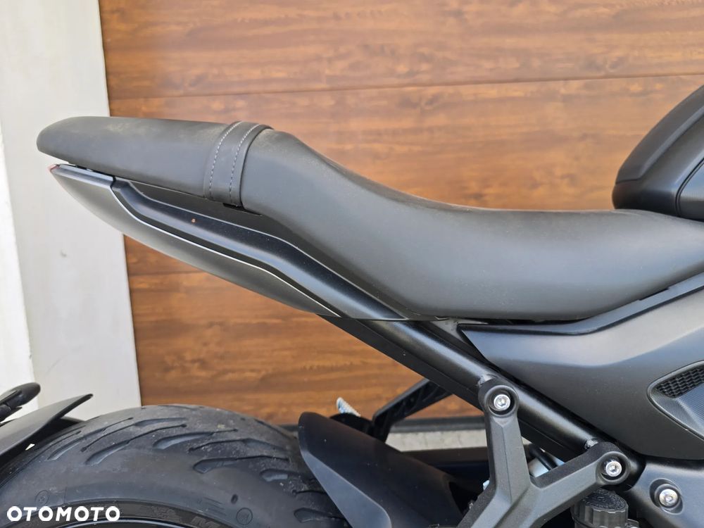 Triumph Trident - 14