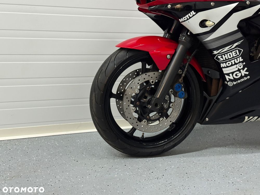 Yamaha R6 - 19
