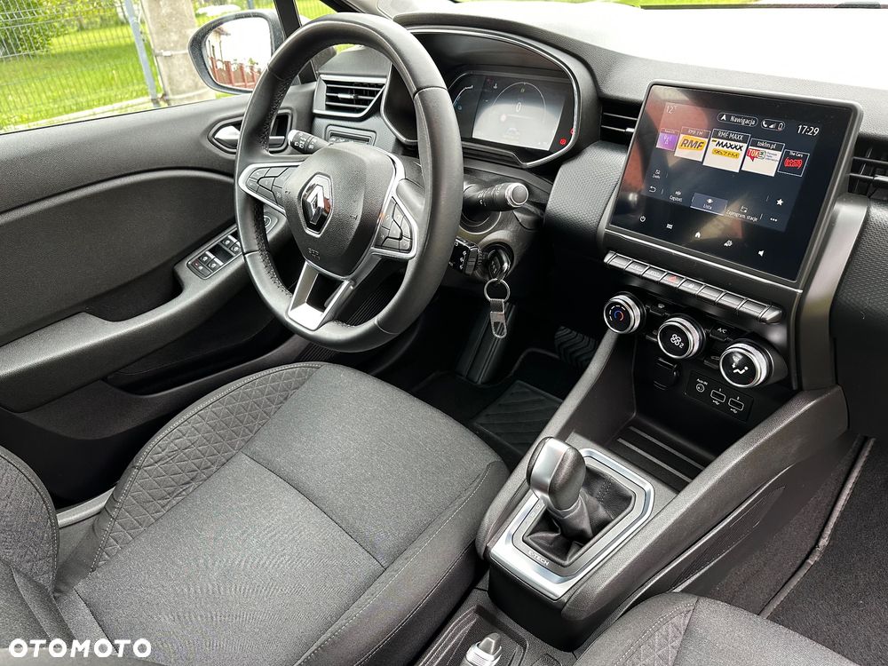 Renault Clio E-TECH Hybrid 140 INTENS - 25