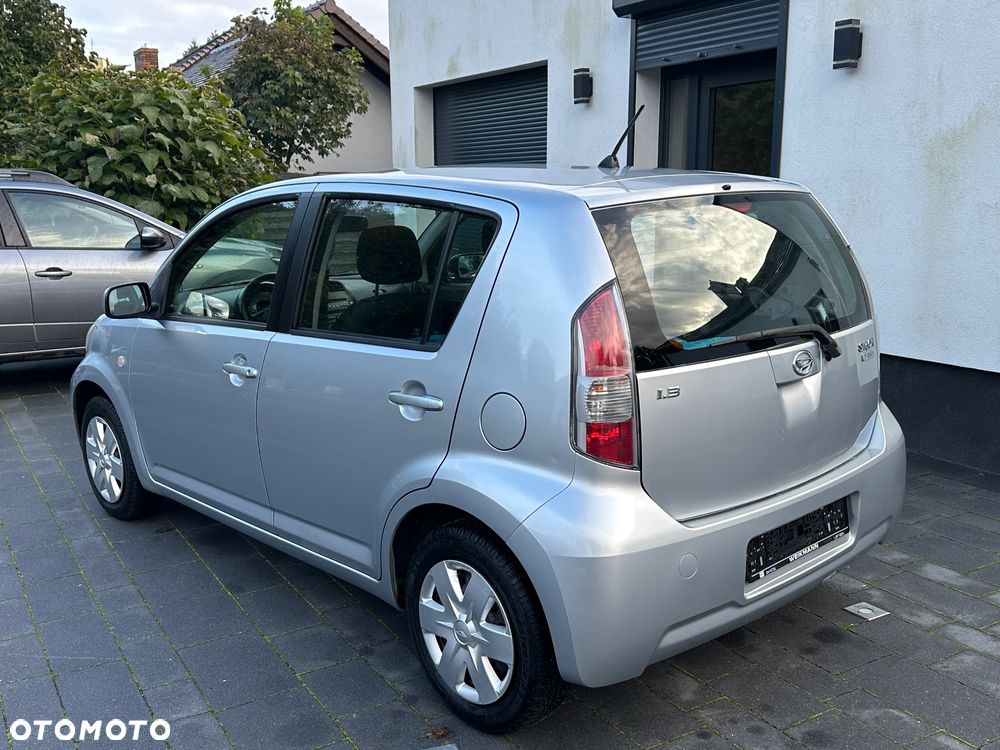 Daihatsu Sirion 1.3 - 9