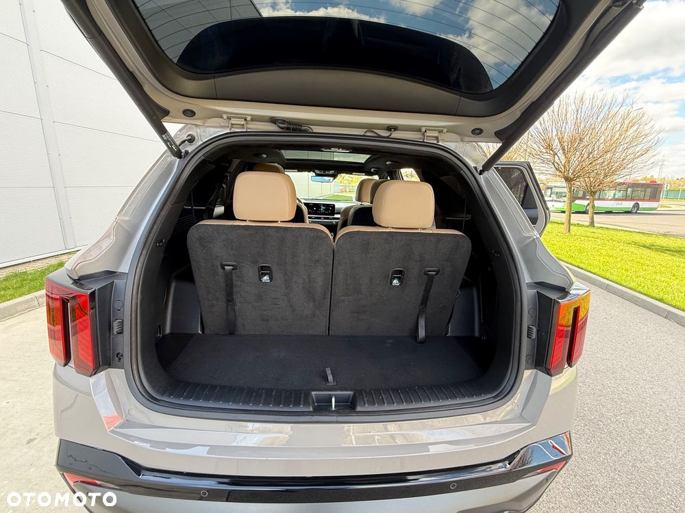 Kia Sorento - 38