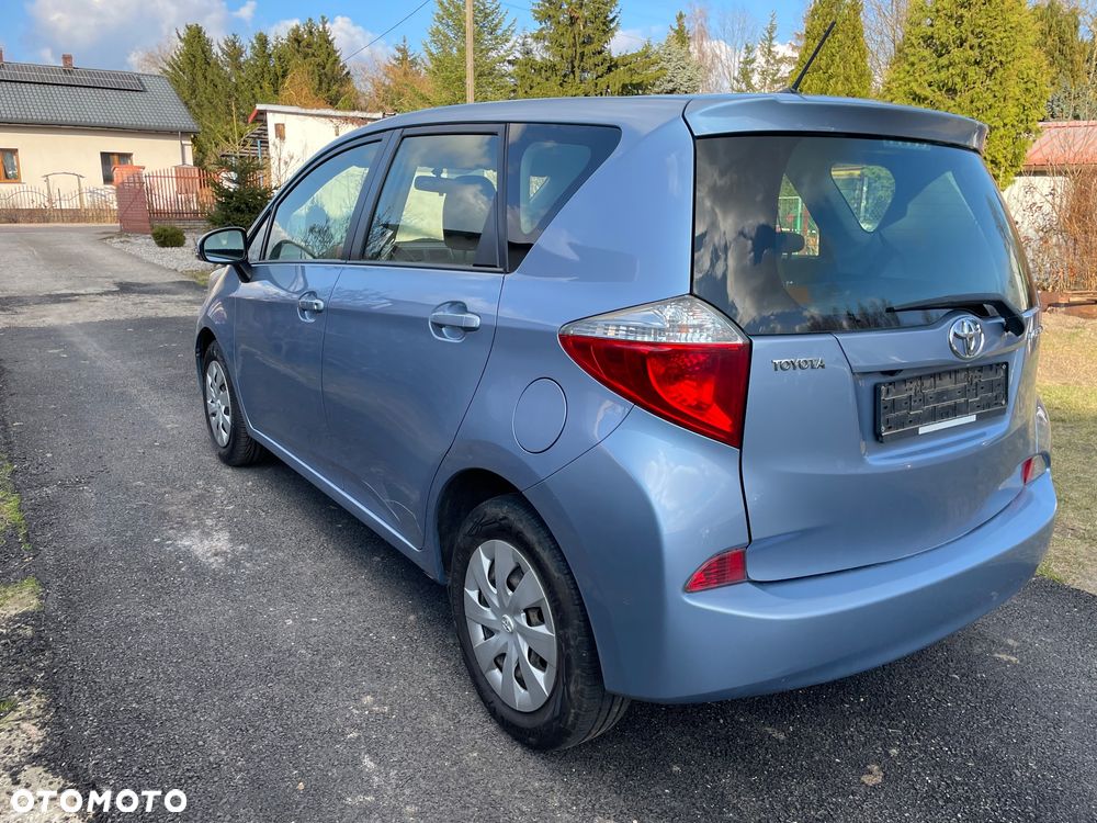 Toyota Verso S 1.33 VVT-i Comfort - 16